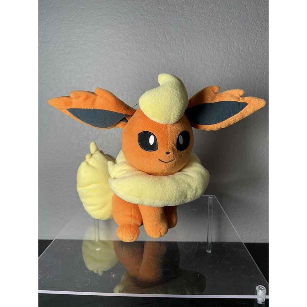FLAREON “POKEMON” LOOK AT THE TAIL! BANPRESTO PLUSH